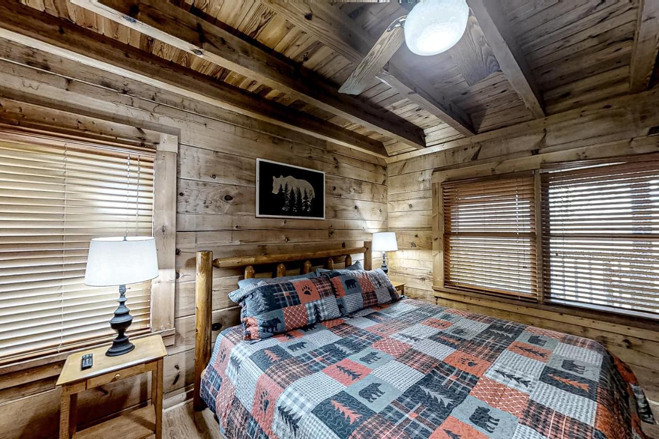 Villa Mountain Lion's Tales à Gatlinburg Extérieur photo