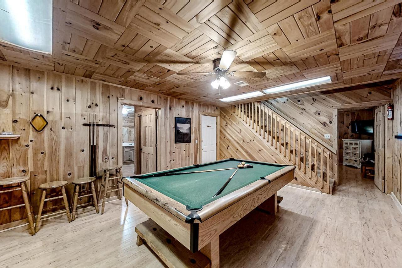 Villa Mountain Lion's Tales à Gatlinburg Extérieur photo