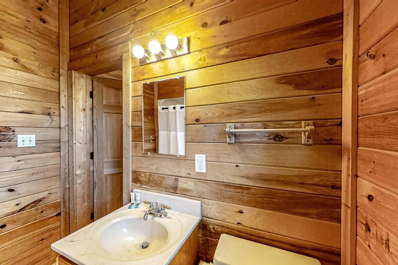 Villa Mountain Lion's Tales à Gatlinburg Extérieur photo