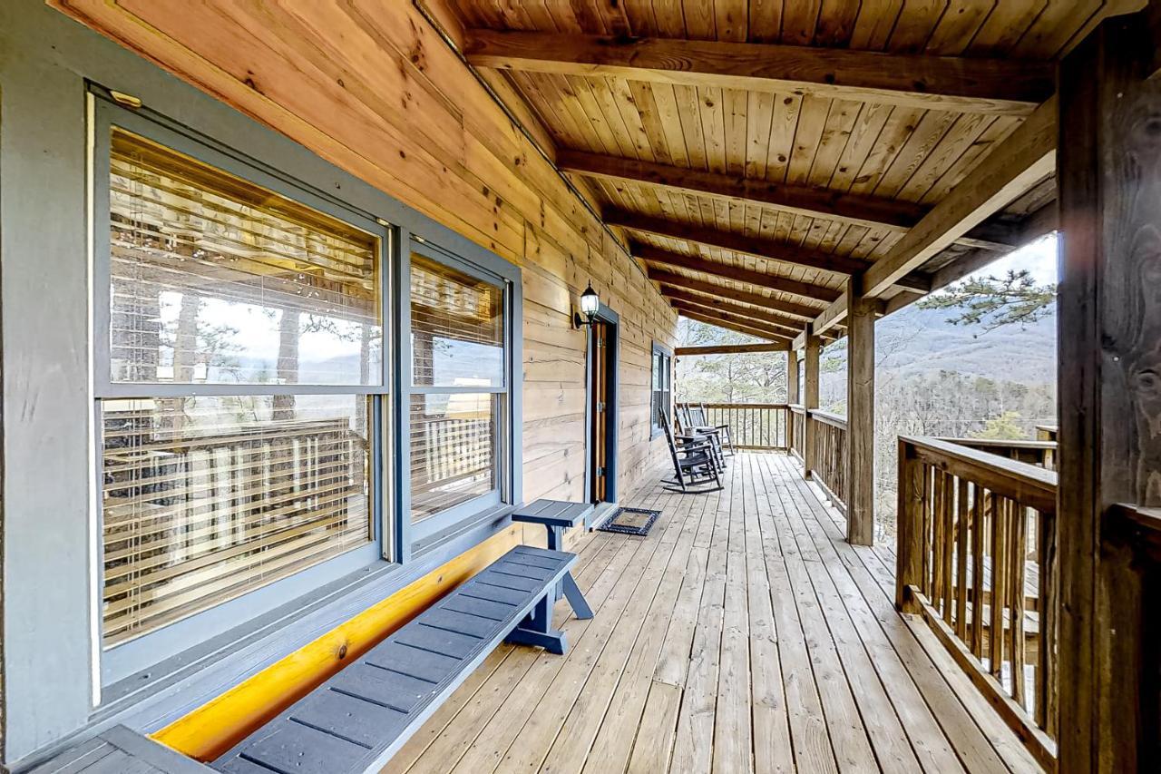 Villa Mountain Lion's Tales à Gatlinburg Extérieur photo