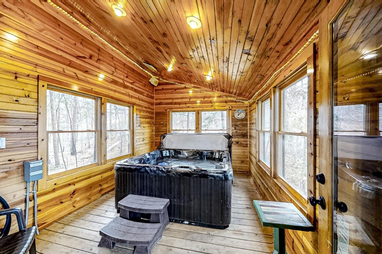 Villa Mountain Lion's Tales à Gatlinburg Extérieur photo
